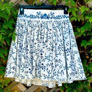 Embroidered Blue and White Mini Skirt XS